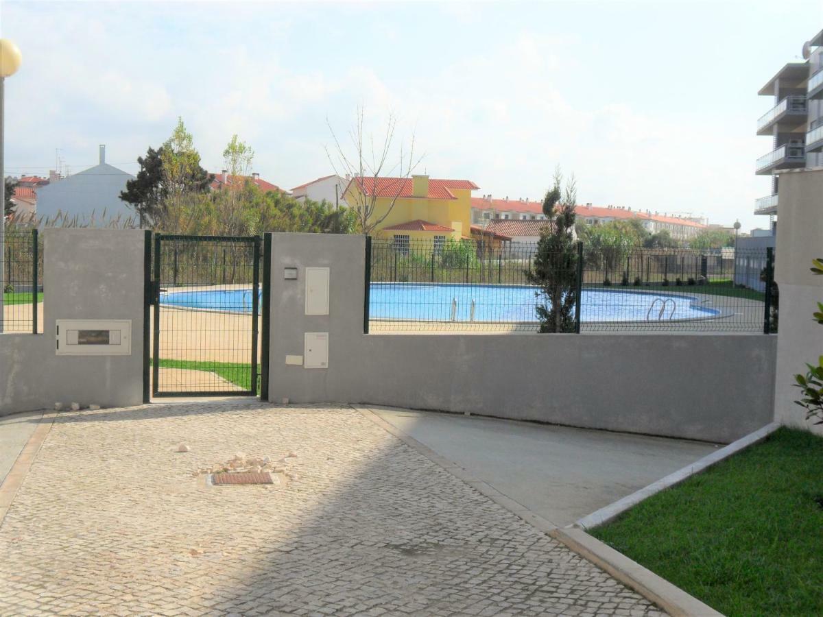 Alojamentos Campo & Mar - T1 Com Piscina Sao Martinho do Porto Bagian luar foto